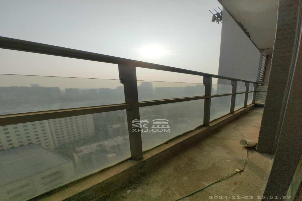 建鸿达华都（华都小户型及大华写字楼）  4室2厅2卫   5800.00元/月室内图