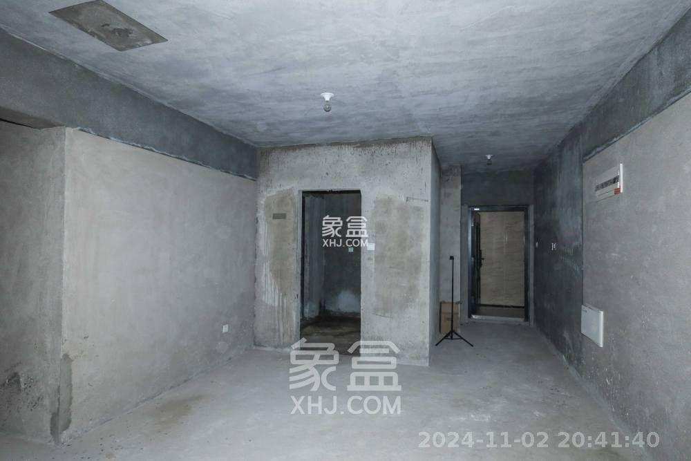 中国铁建梅溪青秀三期  3室2厅2卫   2000.00元/月室内图