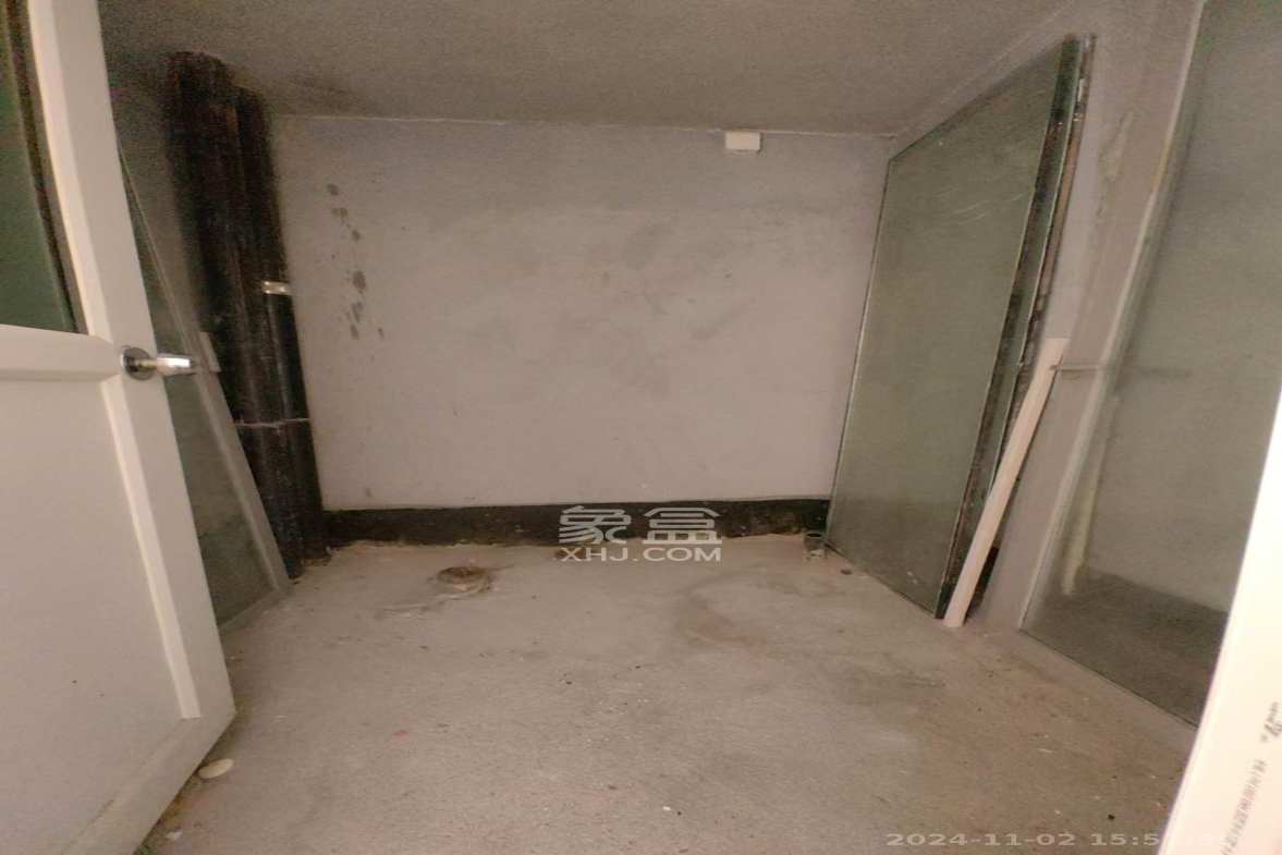 建鸿达华都（华都小户型及大华写字楼）  4室2厅2卫   5800.00元/月室内图