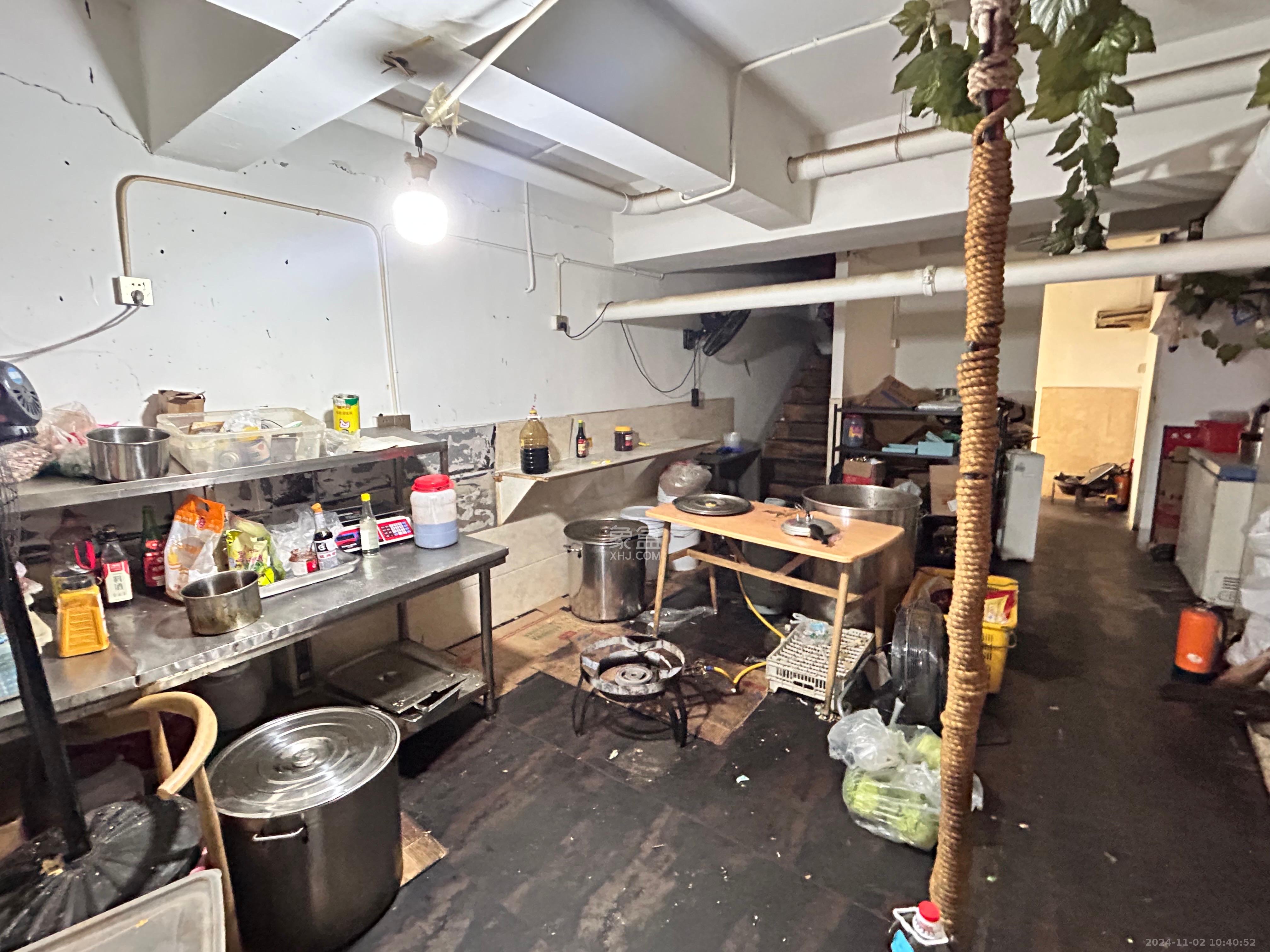 奥克斯广场   104.0㎡      14000.0元/月室内图