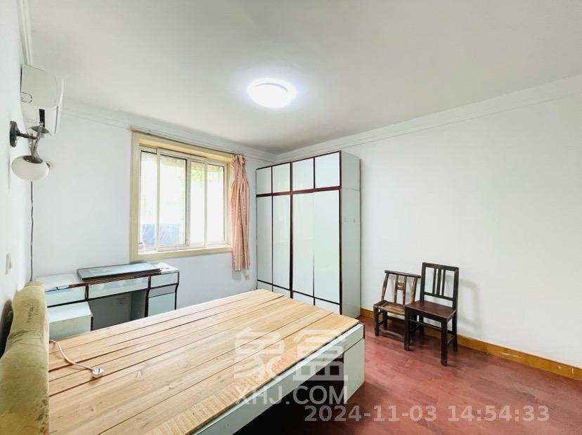 红旗区一片  3室2厅1卫    2400.0元/月室内图