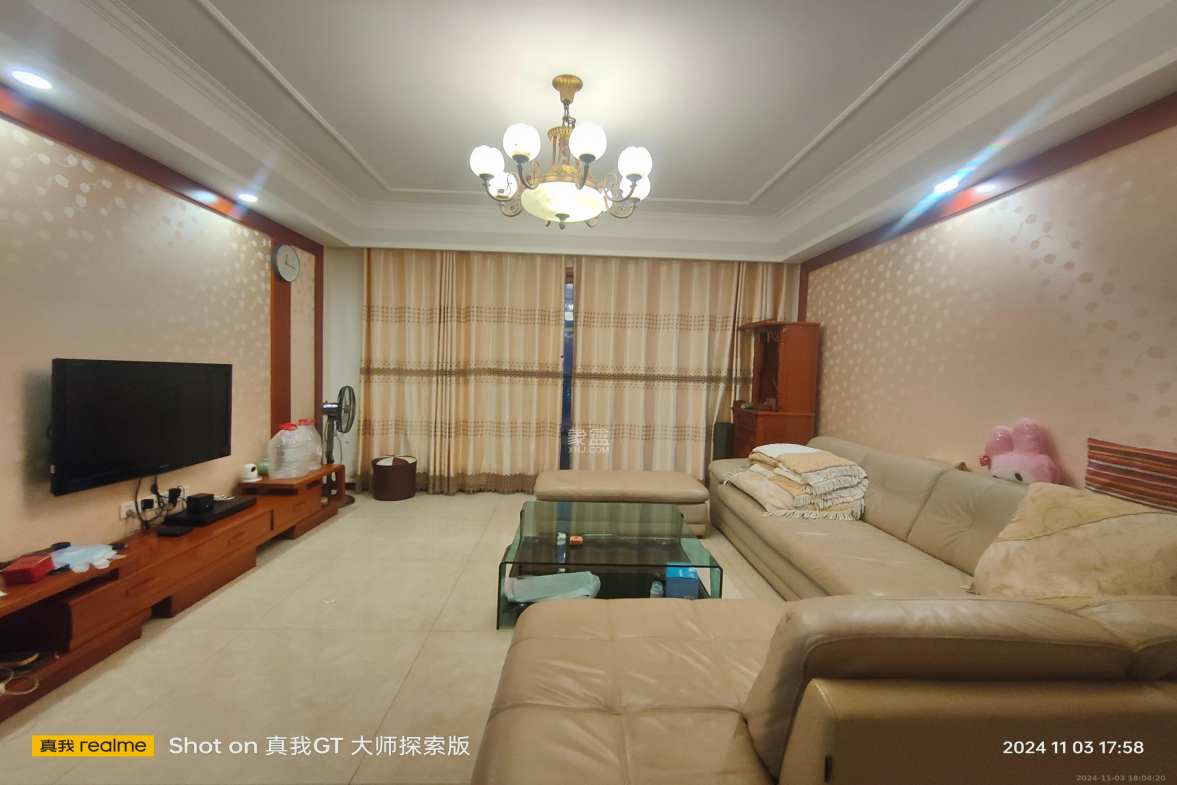 麓谷明珠  3室2厅1卫   3500.00元/月室内图1
