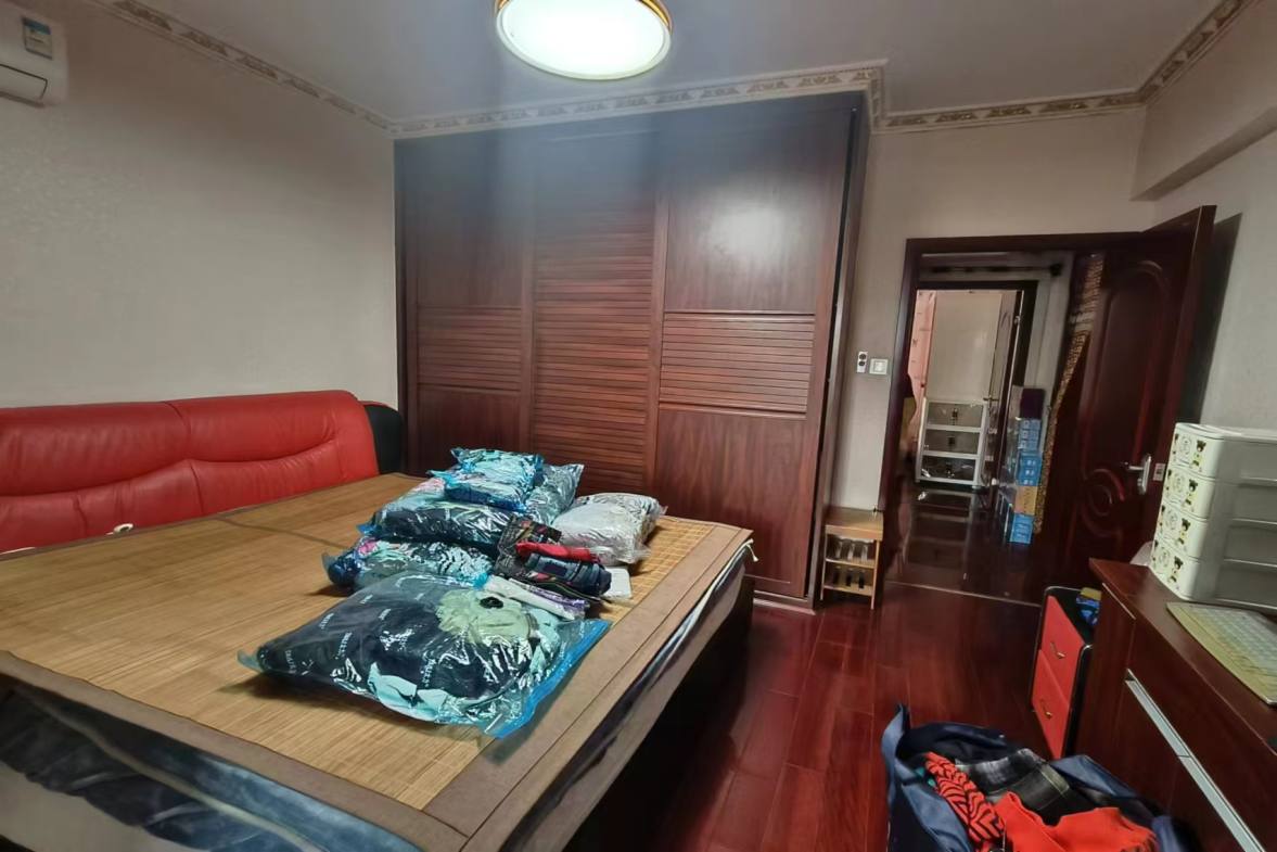 龙泰上品 1室0厅0卫 1500.0元/月 龙泰上品 1室0厅0卫 1500.0元/月室内图