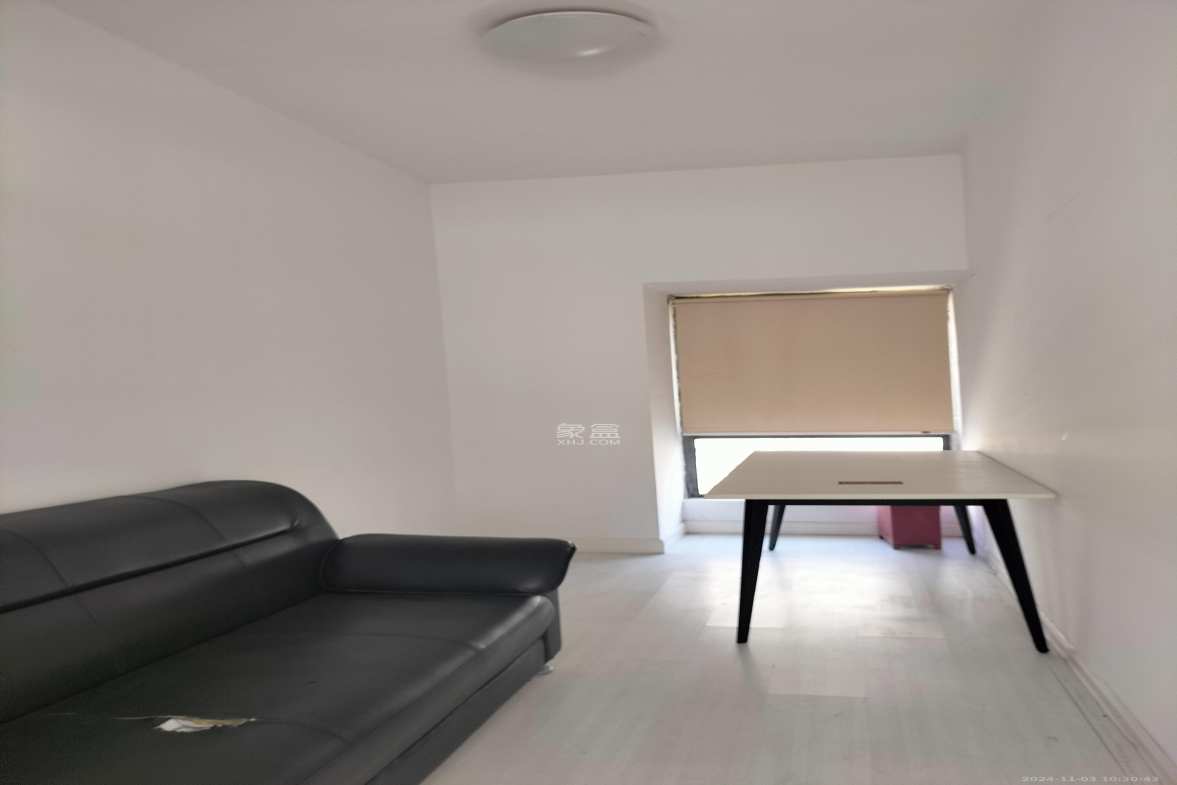 归心苑  1室2厅2卫    6200.0元/月室内图