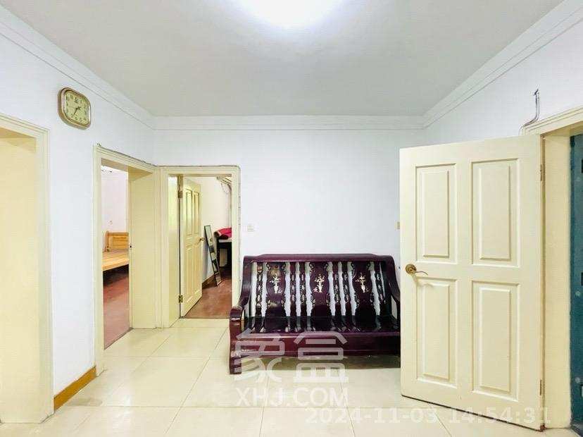 红旗区一片  3室2厅1卫    2400.0元/月室内图