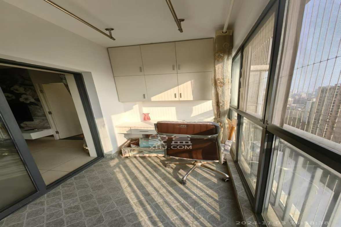 童话里  3室2厅1卫   2400.00元/月室内图