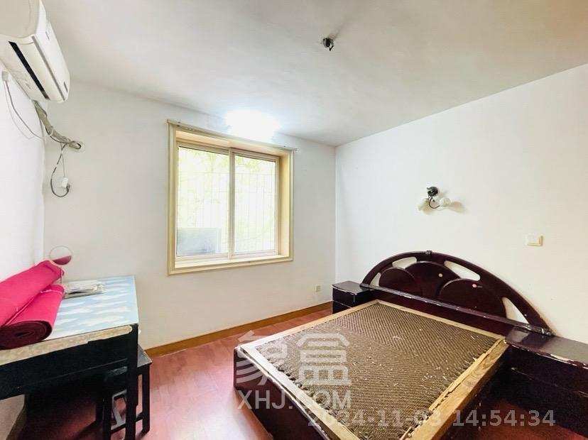 红旗区一片  3室2厅1卫    2400.0元/月室内图