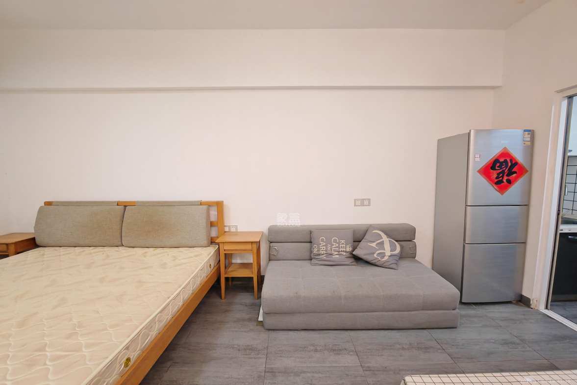 中建芙蓉嘉苑  1室1厅1卫    1400.0元/月室内图