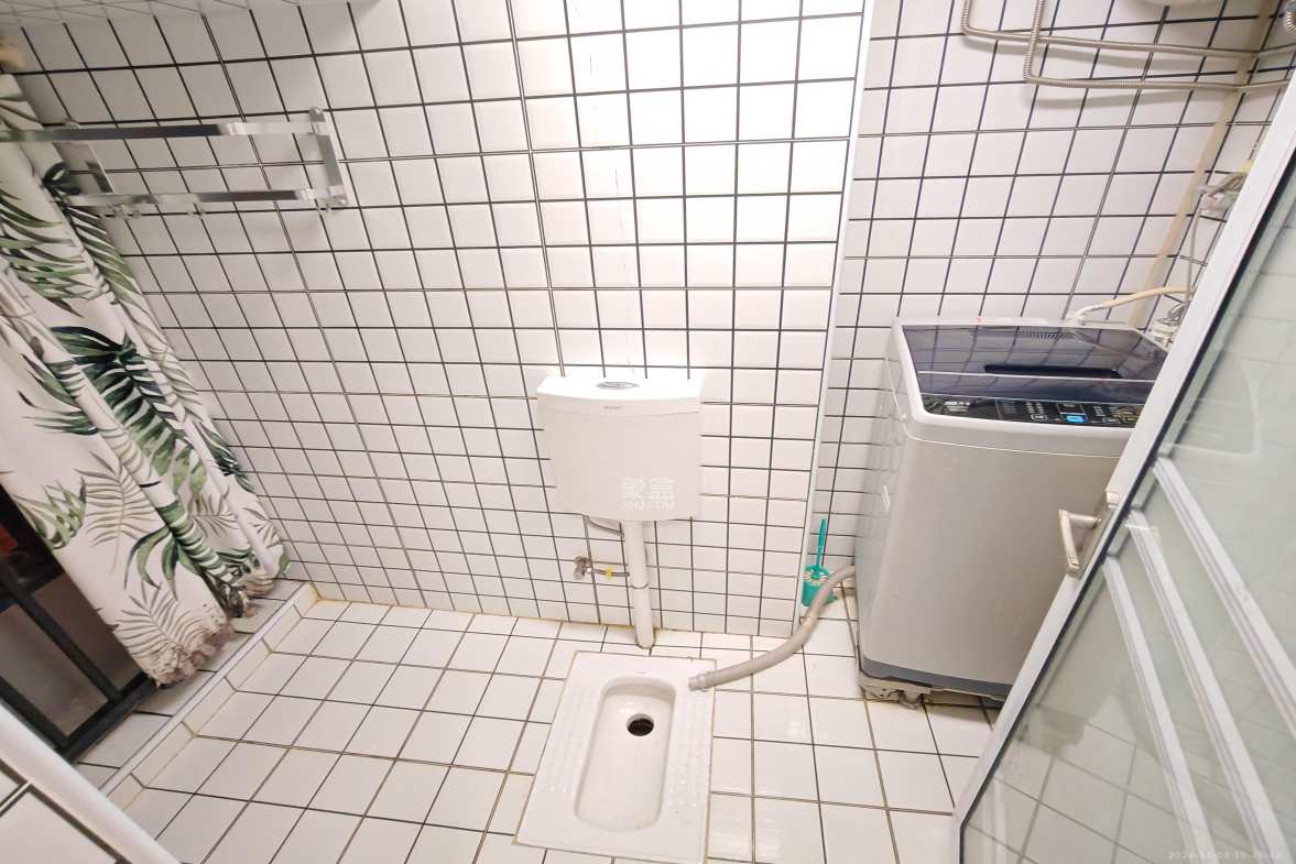 中建芙蓉嘉苑  1室1厅1卫    1400.0元/月室内图