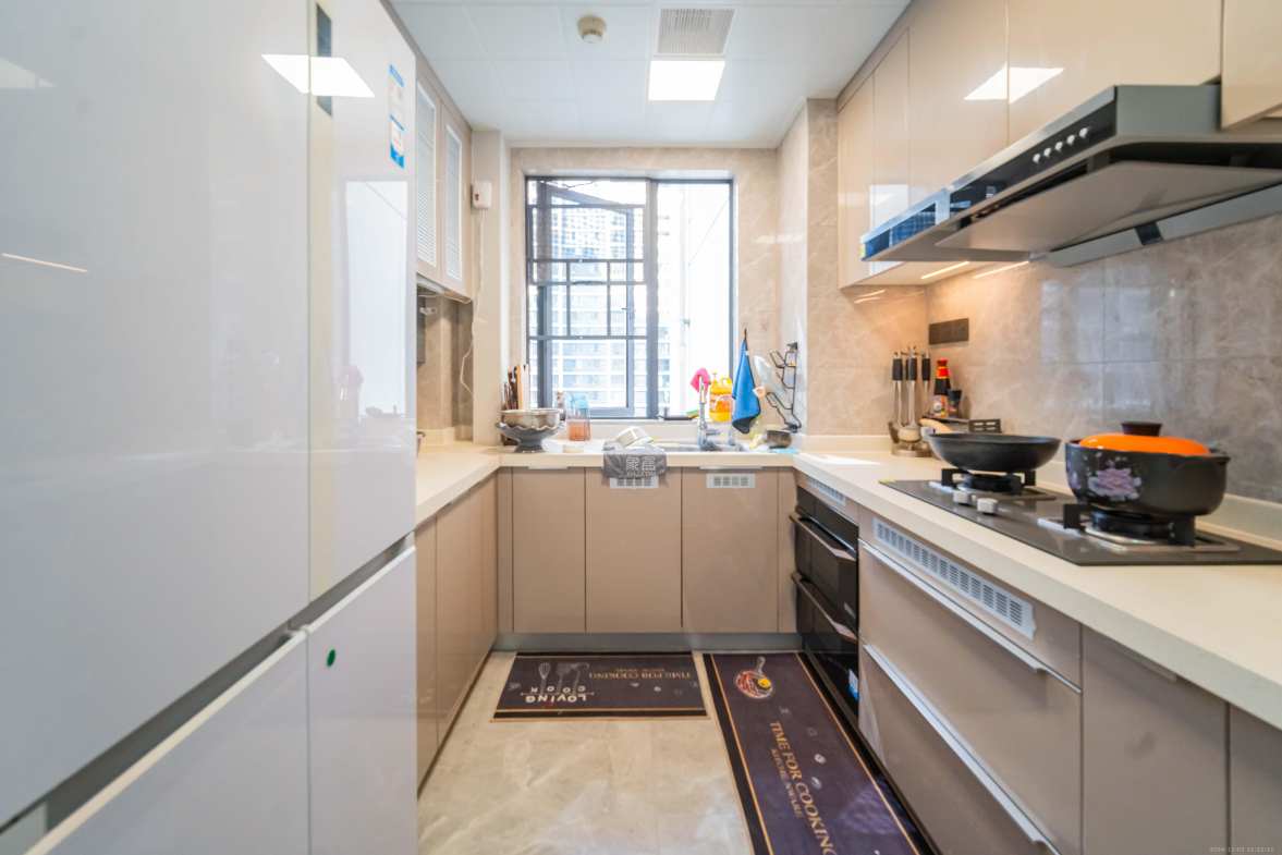 旭辉雨花郡  4室2厅1卫    4600.0元/月室内图1