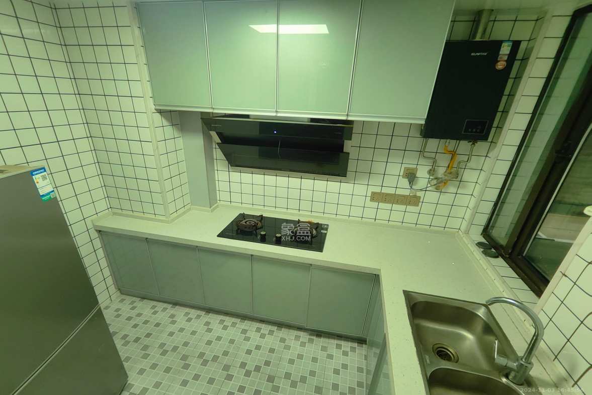 长燃润和天地（长润小区印湘江）  4室2厅2卫    2400.0元/月室内图