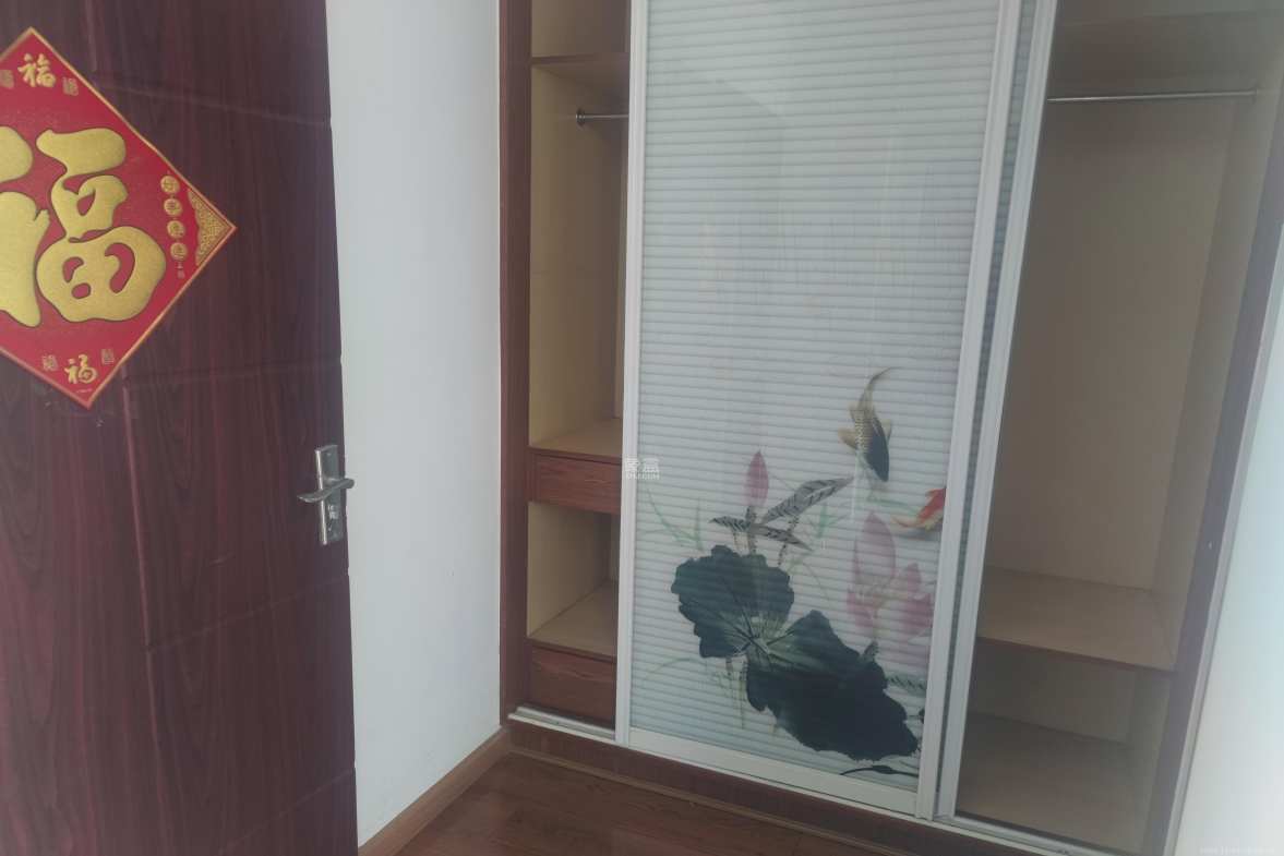 梦网景园  4室2厅1卫   4200.00元/月室内图