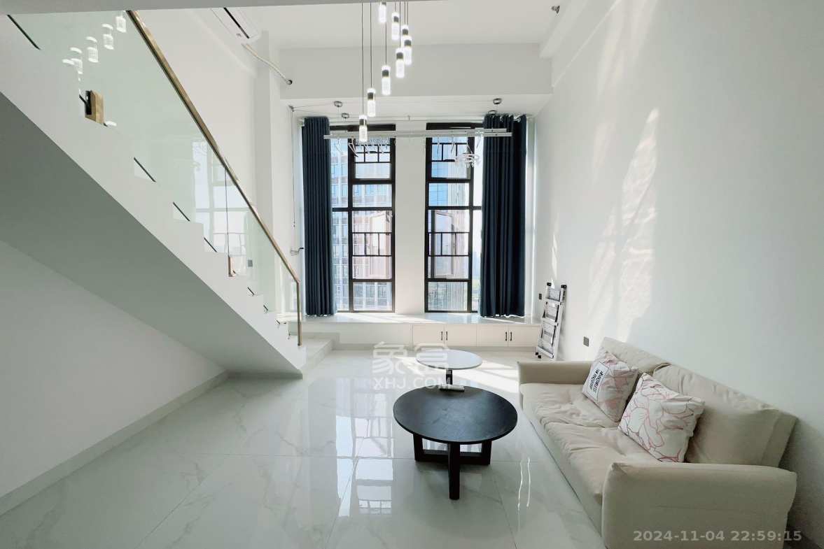 润和国际广场  1室1厅1卫    2400.0元/月 润和国际广场  1室1厅1卫    2400.0元/月室内图