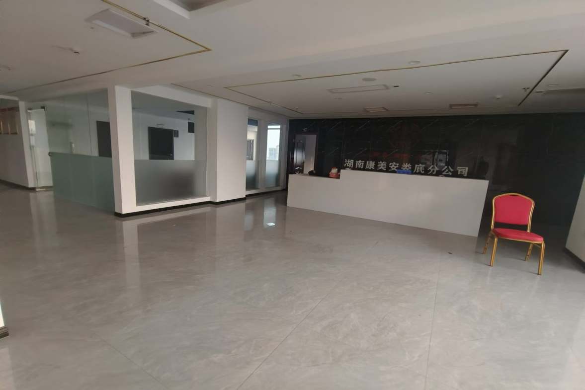 汇通国际  1室1厅1卫    28.8万客厅