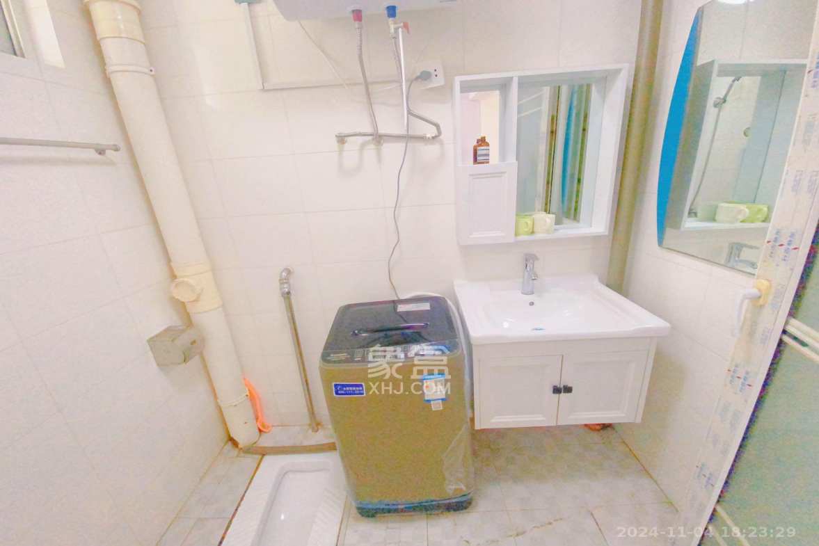 巧克力空间（建鸿达现代大厦）  1室1厅1卫   2100.00元/月室内图