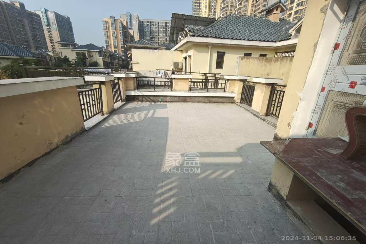 勤诚达新界  7室3厅2卫   6800.00元/月室内图