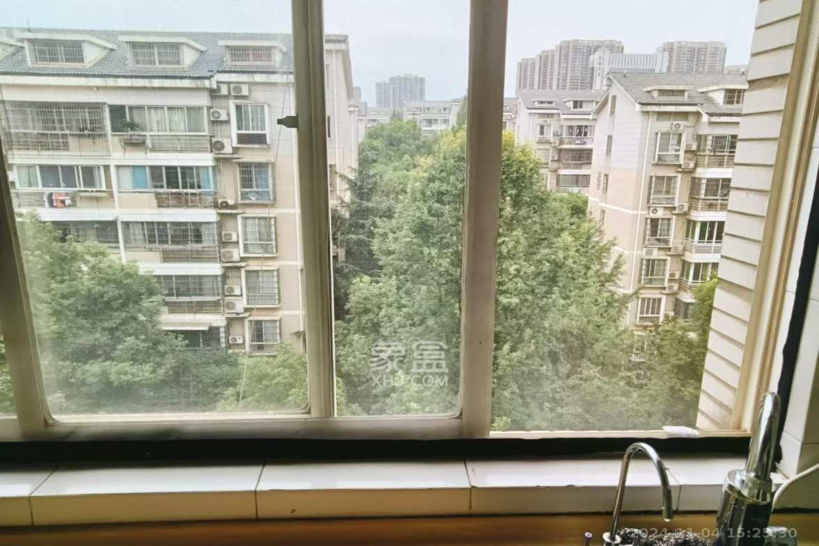 枫林绿洲  5室2厅1卫   2200.00元/月室内图