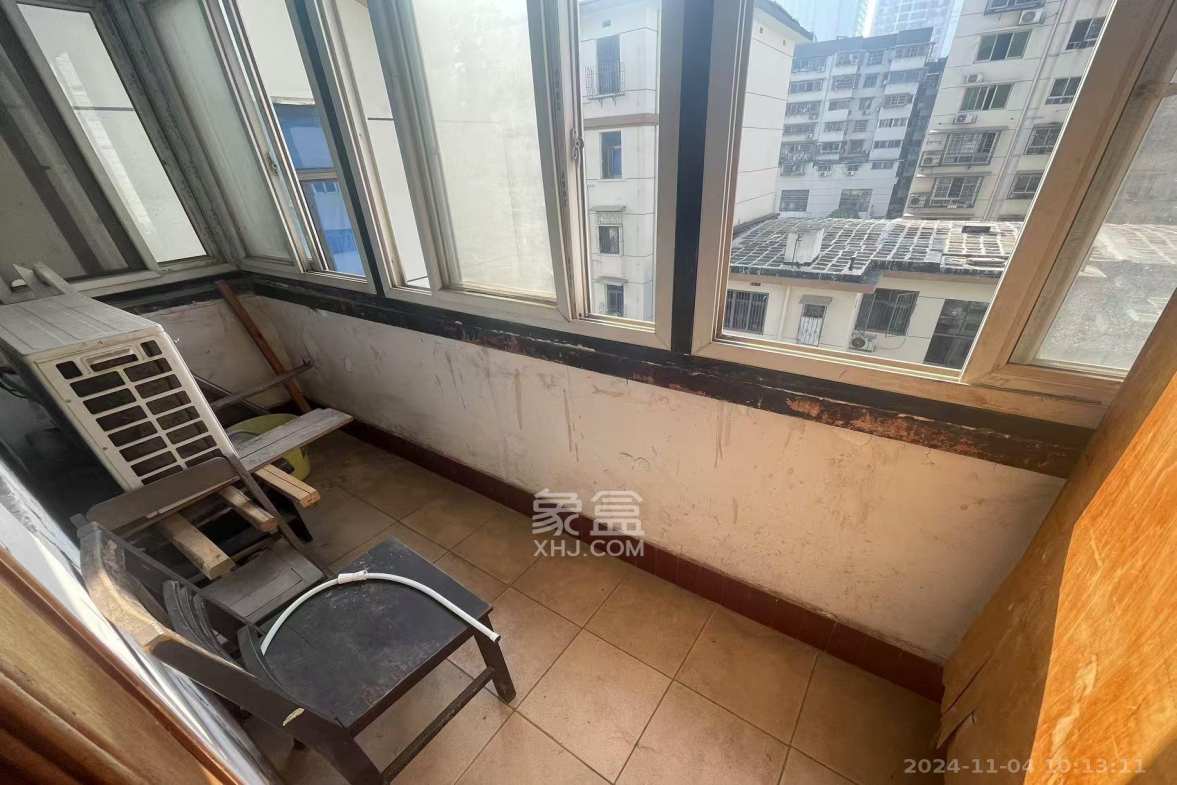 府后街邮政宿舍楼  1室1厅1卫   1100.00元/月室内图