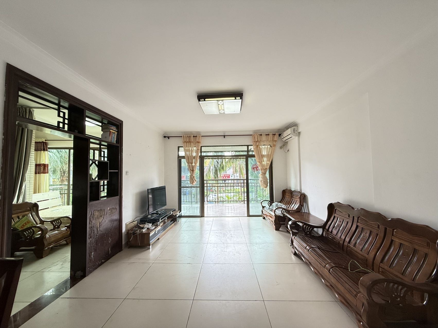 蓝海佳园  3室2厅1卫    142.0万