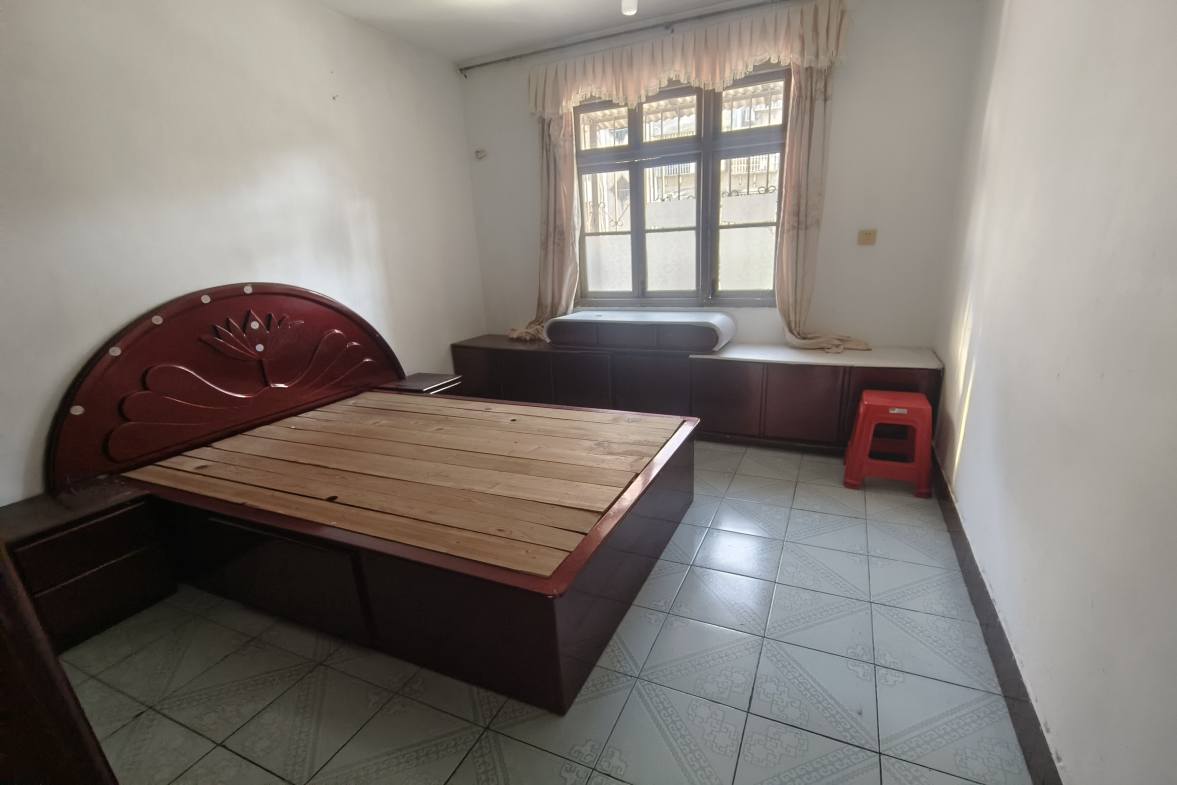 公园社区（青山小区）  2室1厅1卫    650.0元/月室内图