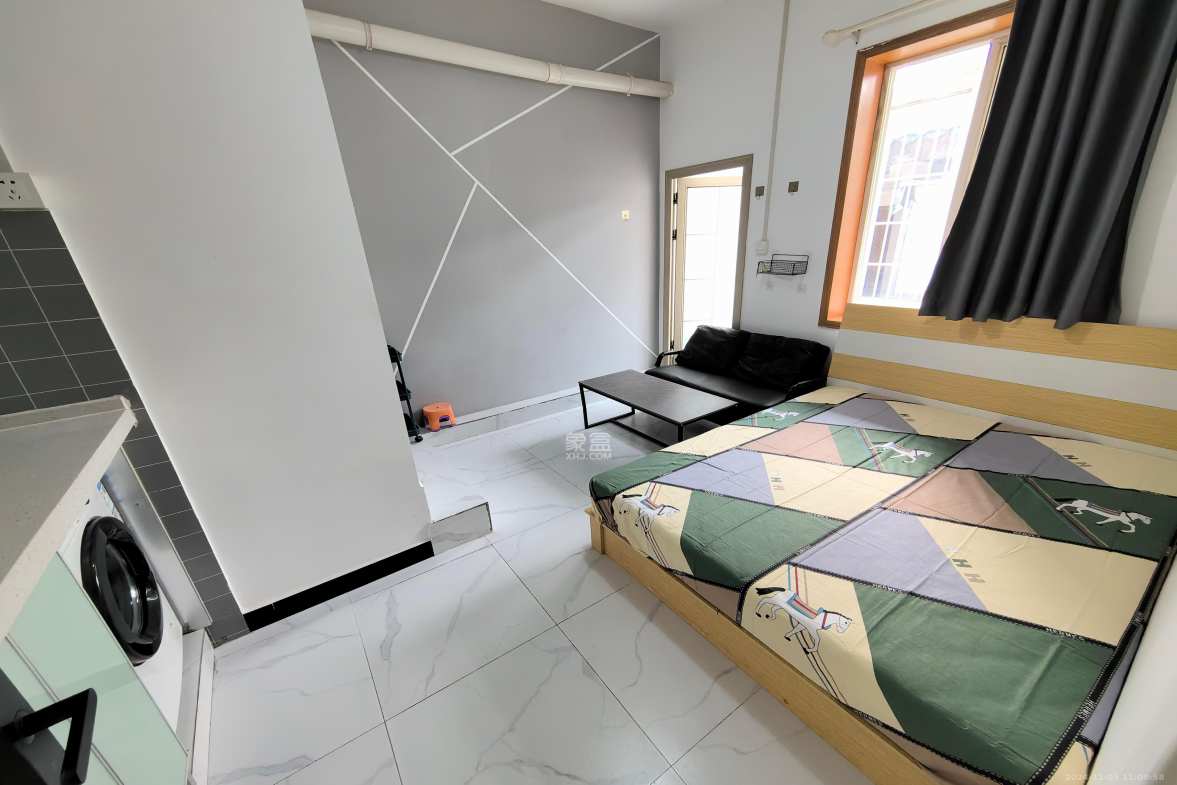 东文庙坪  1室0厅1卫   1400.00元/月室内图1