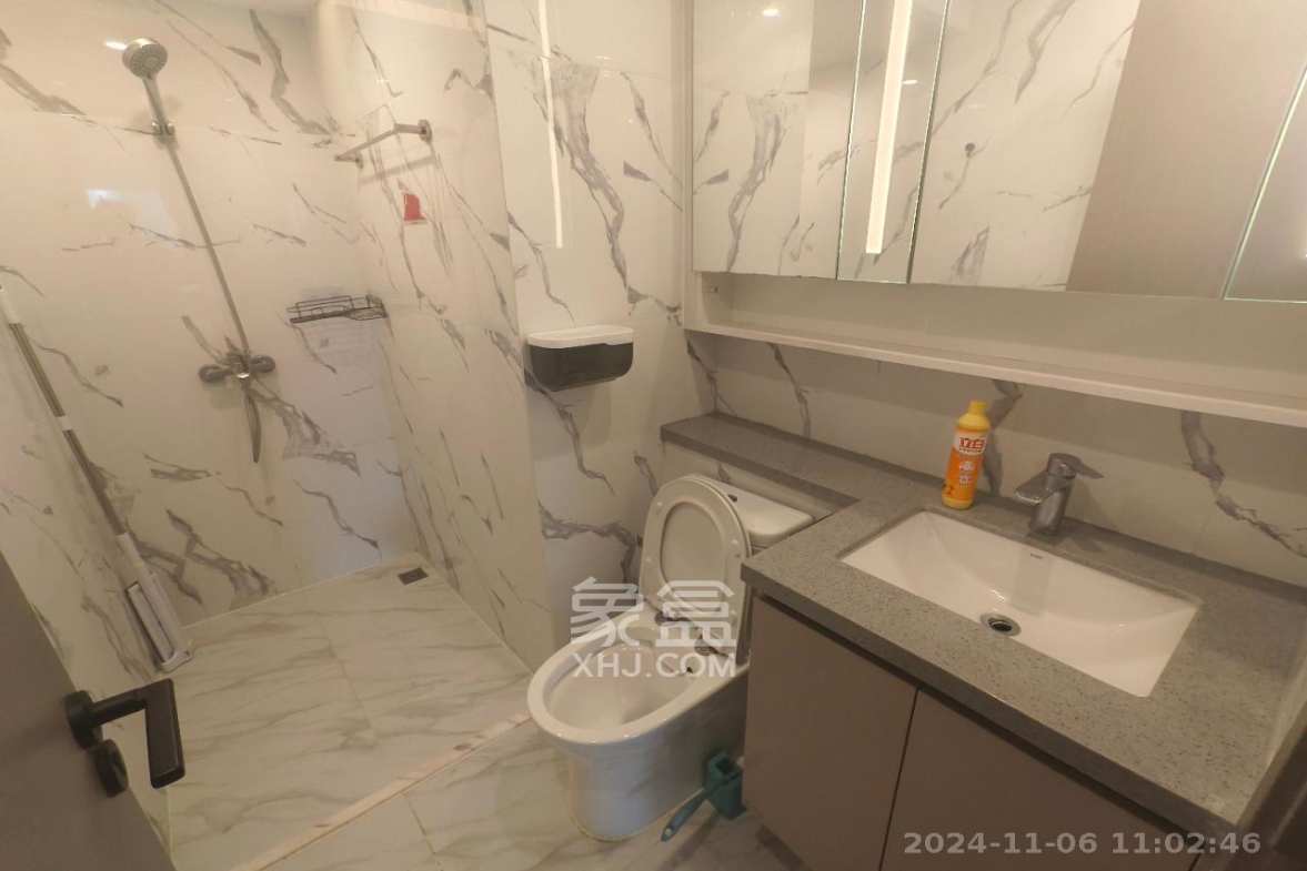 福晟翡翠湾  2室1厅1卫   2400.00元/月室内图