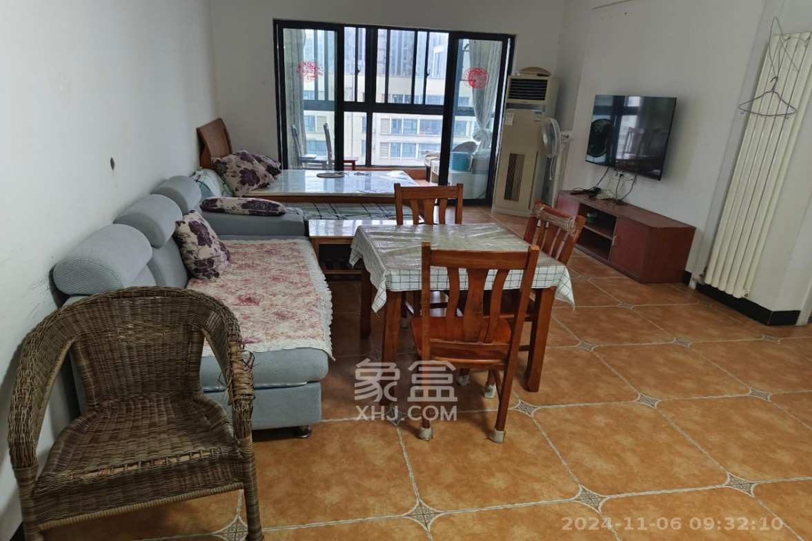勤诚达新界  3室2厅1卫   1800.00元/月室内图