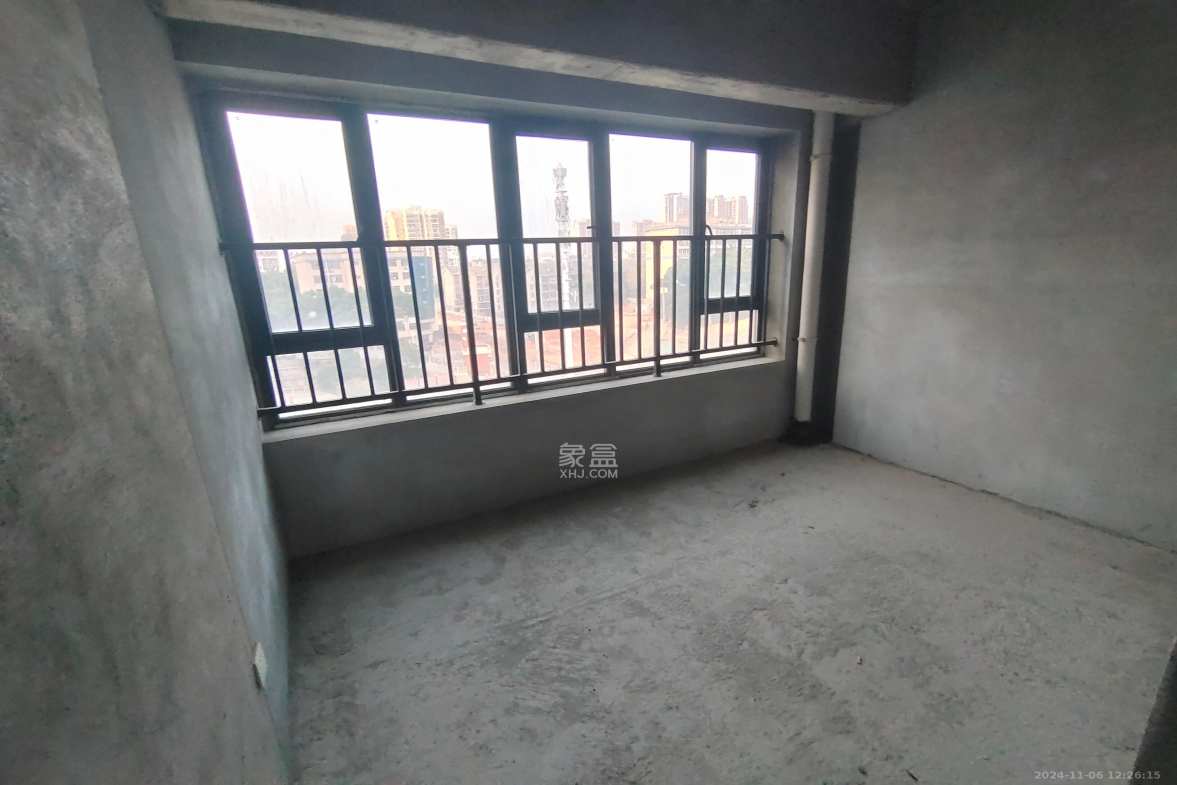 璞悦府 4室2厅2卫 1500.0元/月 璞悦府 4室2厅2卫 1500.0元/月室内图