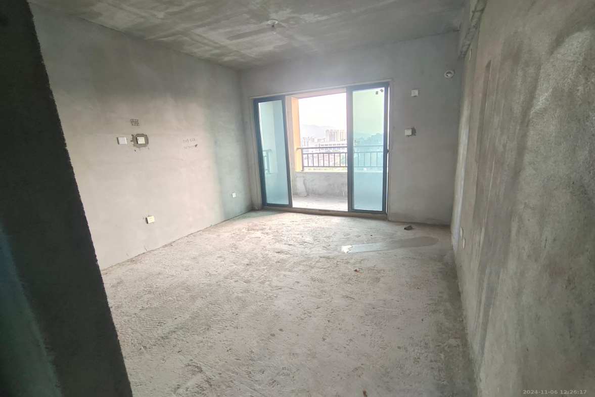 璞悦府 4室2厅2卫 1500.0元/月 璞悦府 4室2厅2卫 1500.0元/月室内图