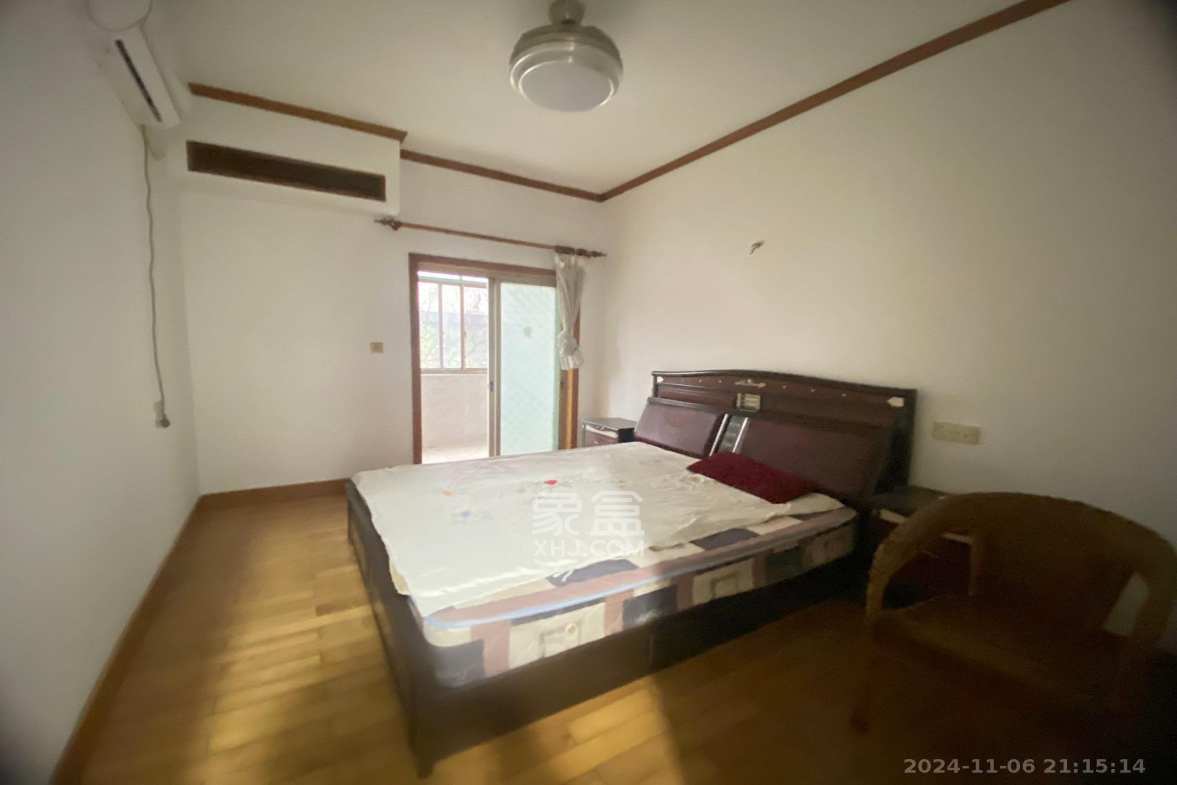 解放东路建行宿舍  1室0厅0卫   2100.00元/月室内图