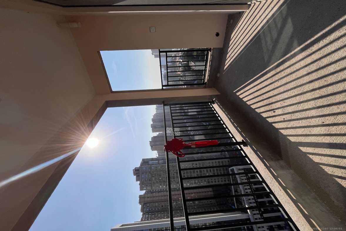 中建钰和城  4室2厅2卫    2000.0元/月室内图1