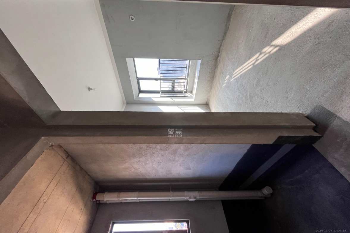 中建钰和城  4室2厅2卫    2000.0元/月室内图