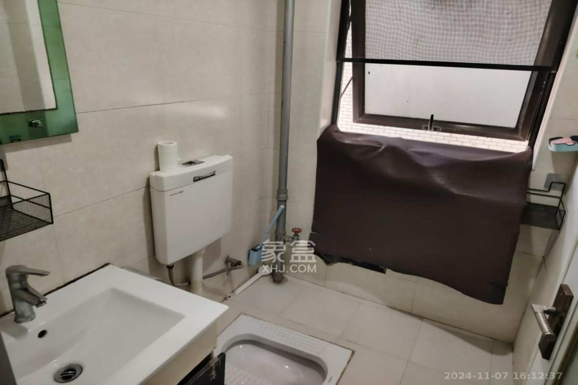 上东辛顿公寓 1室1厅1卫 1500.0元/月 上东辛顿公寓 1室1厅1卫 1500.0元/月室内图