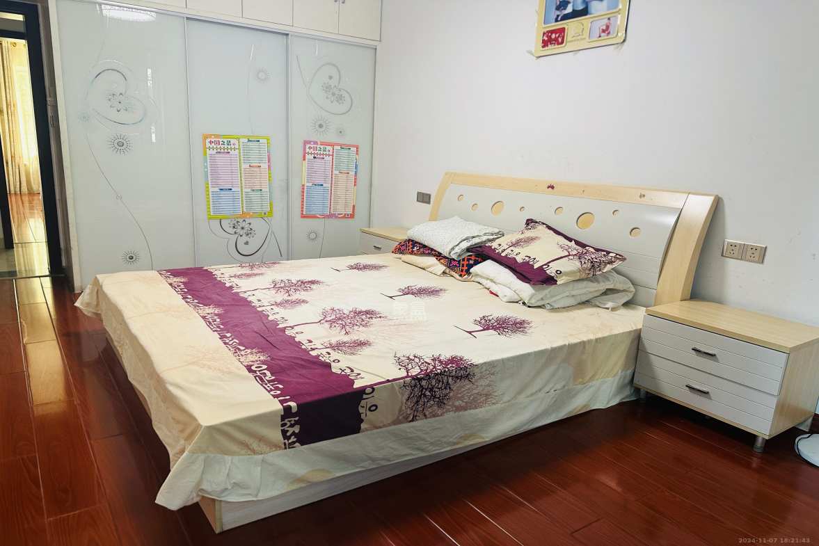 春满江南  3室2厅2卫   43.80万客厅