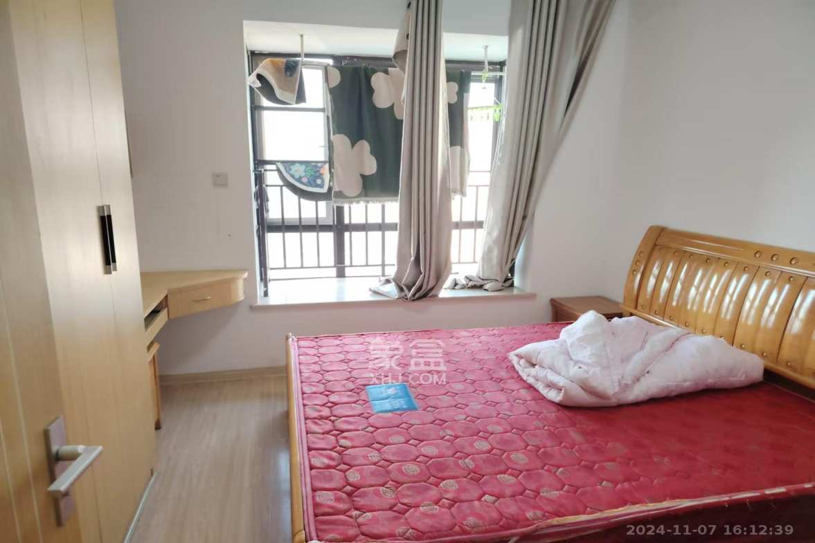 上东辛顿公寓 1室1厅1卫 1500.0元/月 上东辛顿公寓 1室1厅1卫 1500.0元/月室内图