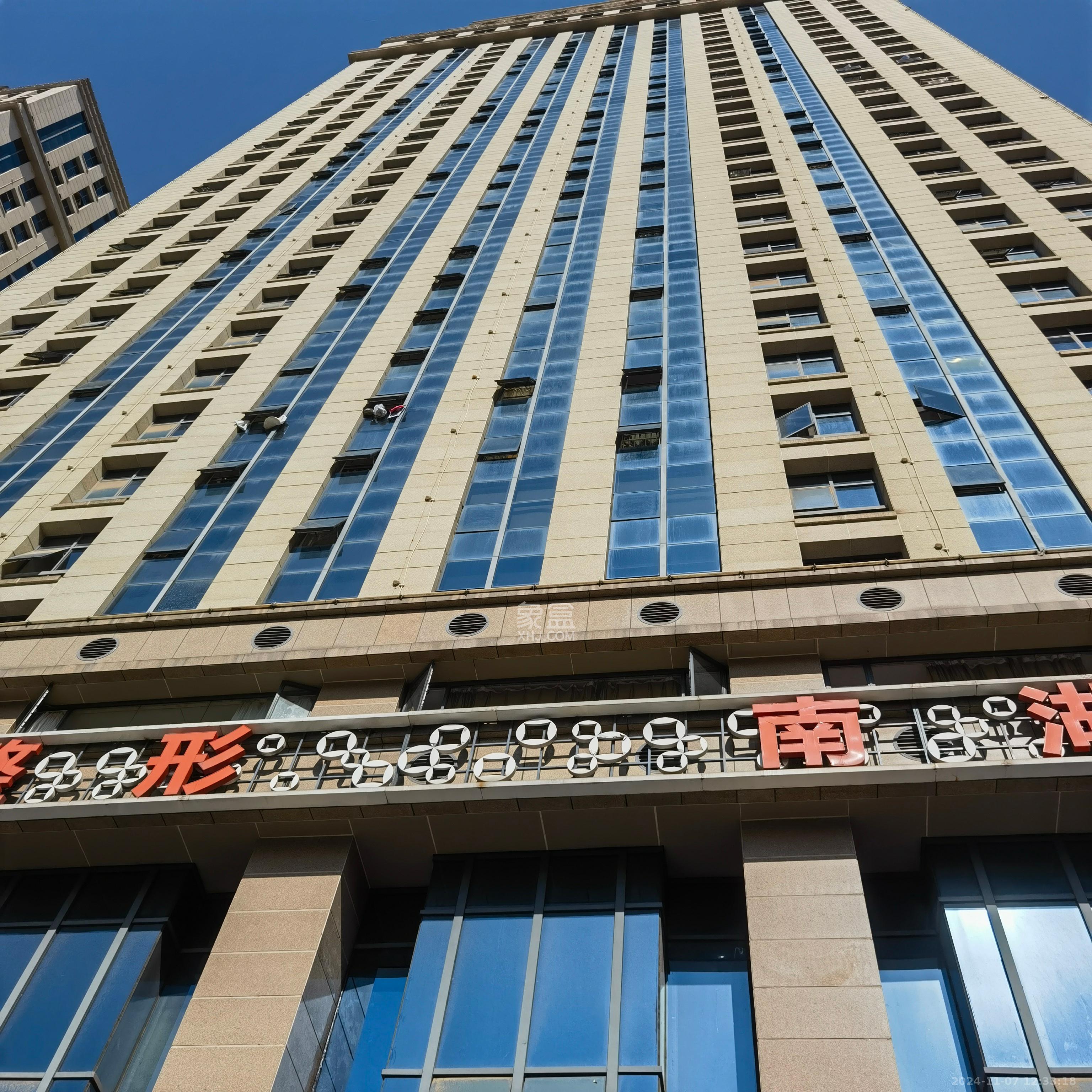 蓝湾国际广场   133.43㎡     30000.00元/月室内图