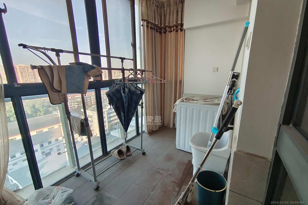 博林金谷  3室2厅2卫    3500.0元/月室内图