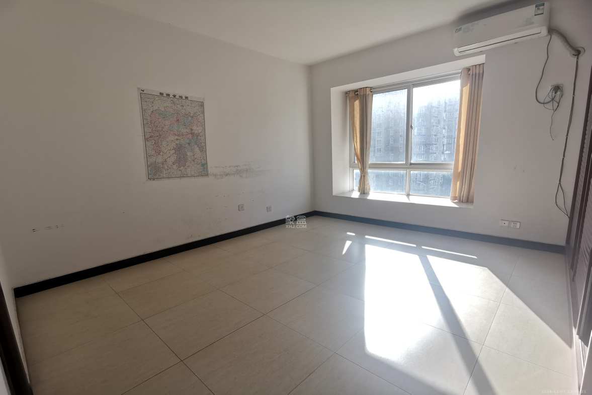 湘中海星之都 4室2厅1卫 2800.0元/月 湘中海星之都 4室2厅1卫 2800.0元/月室内图