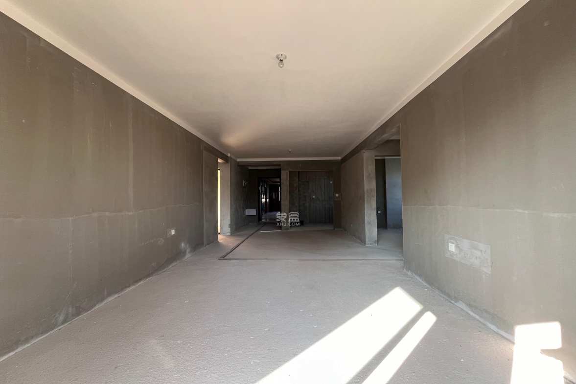 中建钰和城  4室2厅2卫    2000.0元/月室内图