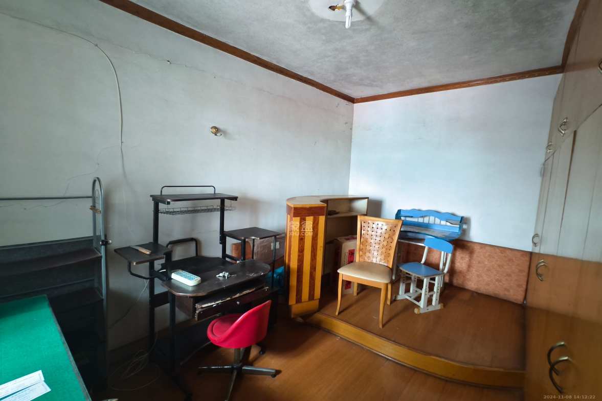 南沙公寓  3室2厅1卫    1300.0元/月室内图