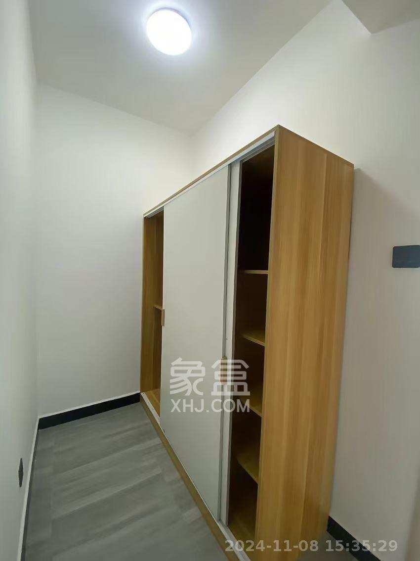 华润琨瑜府  4室2厅2卫    4000.0元/月室内图