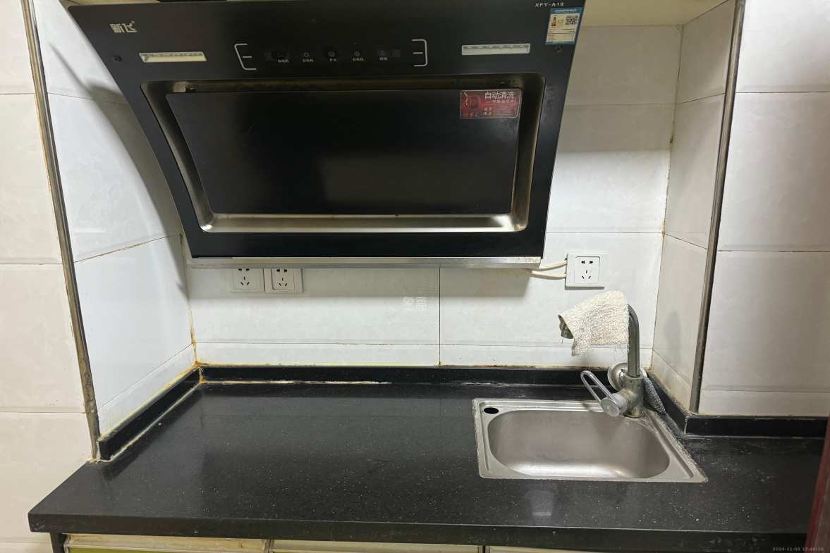 万象凯旋湾  1室1厅1卫   1600.00元/月室内图