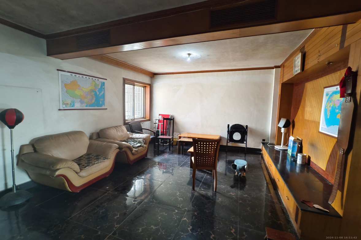 南沙公寓  3室2厅1卫    1300.0元/月室内图1