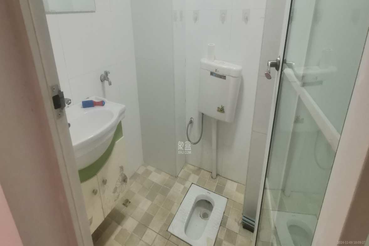 华府壹航线  1室1厅1卫   1300.00元/月室内图