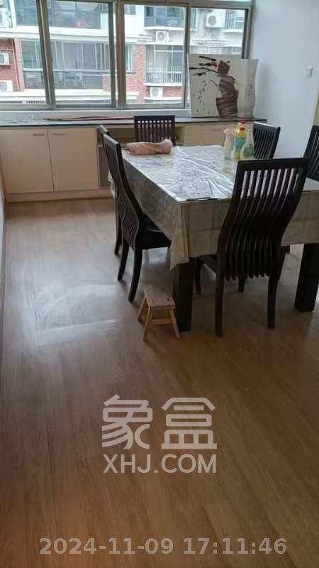 金星公寓  3室2厅2卫   2400.00元/月室内图