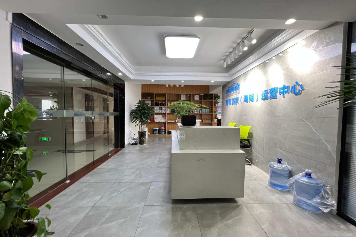长房中庭国际（东郡华蓉广场）  6室0厅0卫   18800.00元/月室内图
