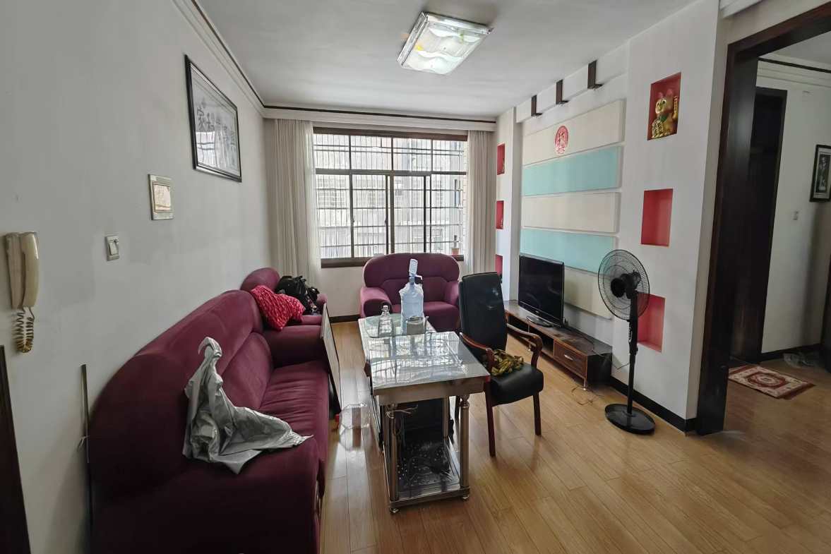 娄建生活小区  3室1厅1卫    1200.0元/月室内图