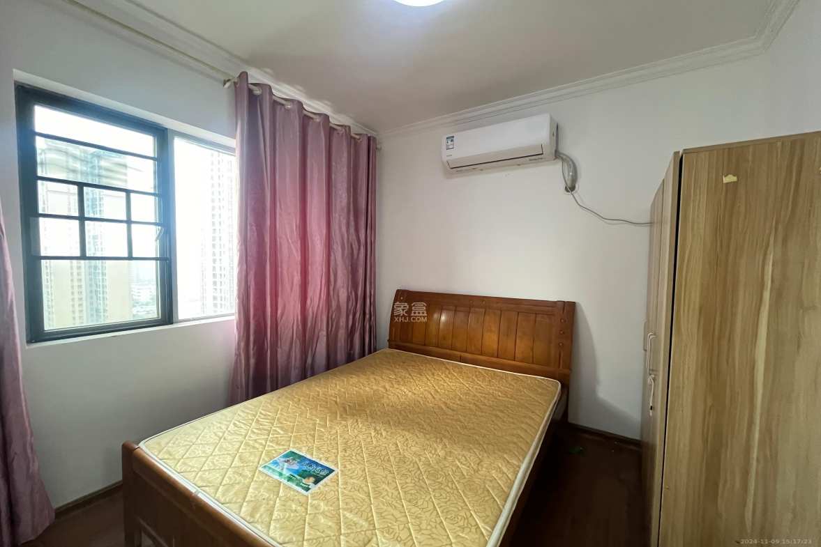 潇湘奥林匹克花园 3室2厅1卫 2300.0元/月 潇湘奥林匹克花园 3室2厅1卫 2300.0元/月室内图