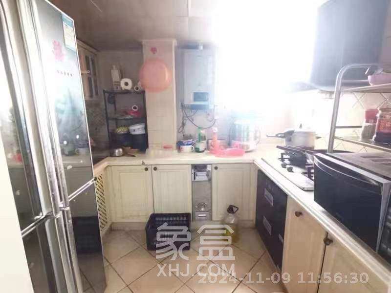 南国嘉苑  5室2厅2卫   2800.00元/月室内图