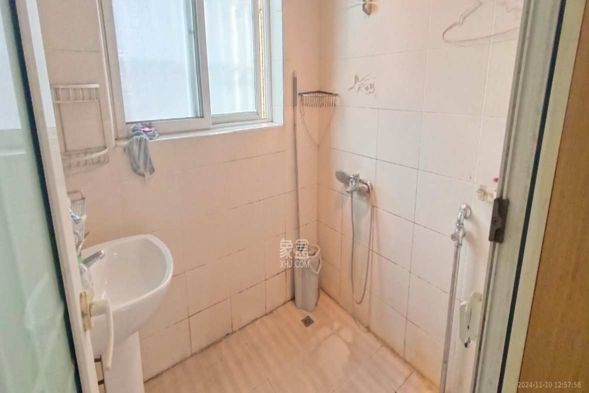 鄱阳小区  3室2厅1卫   1600.00元/月室内图